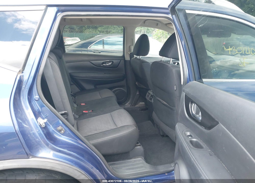 2018 NISSAN ROGUE VIN: KNMAT2MT0JP509347