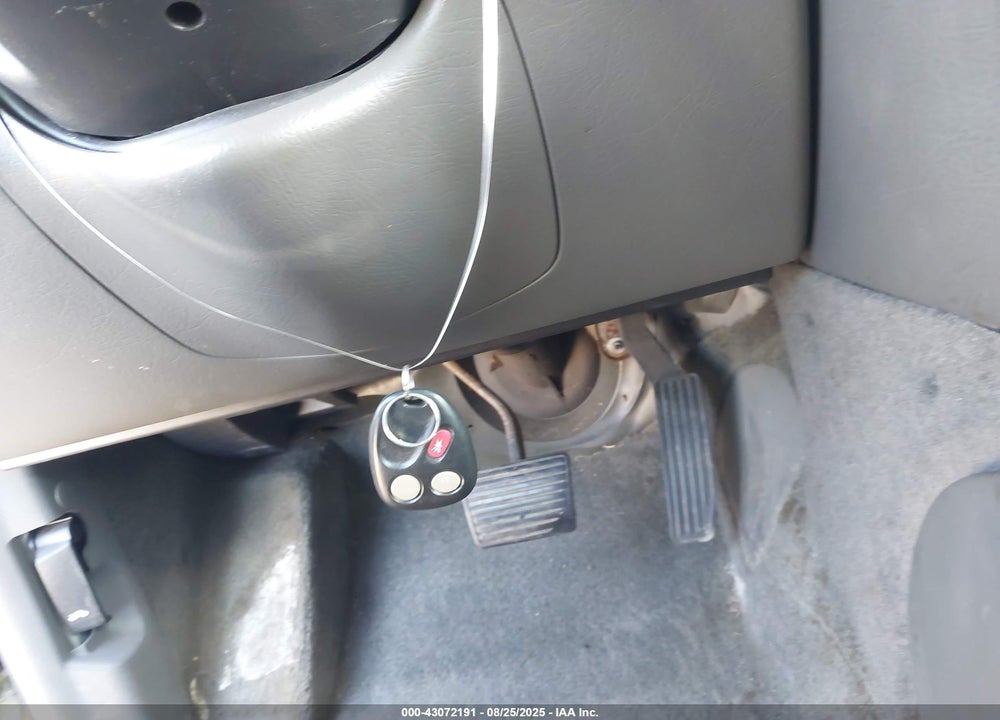 2004 GMC ENVOY SLT VIN: 1GKDT13S142150032