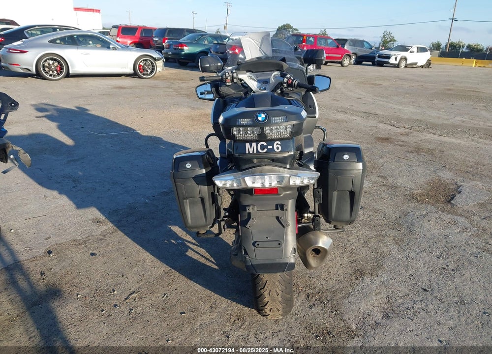 2018 BMW R1200 RT VIN: WB10A1304JZ466944