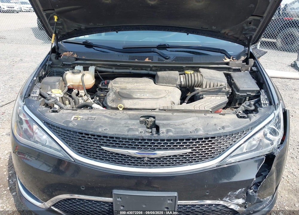 2017 CHRYSLER PACIFICA VIN: 2C4RC1EG9HR541236
