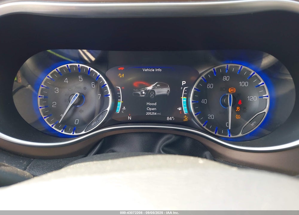 2017 CHRYSLER PACIFICA VIN: 2C4RC1EG9HR541236
