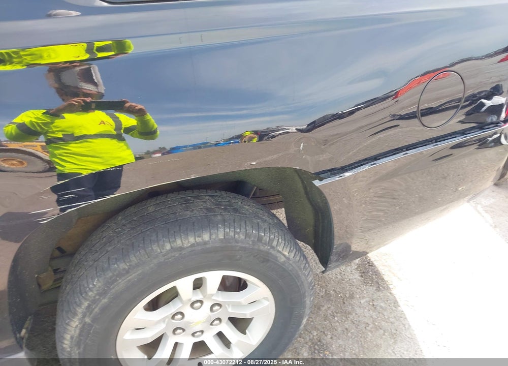 2015 CHEVROLET SUBURBAN 1500 VIN: 1GNSKJKC9FR704550