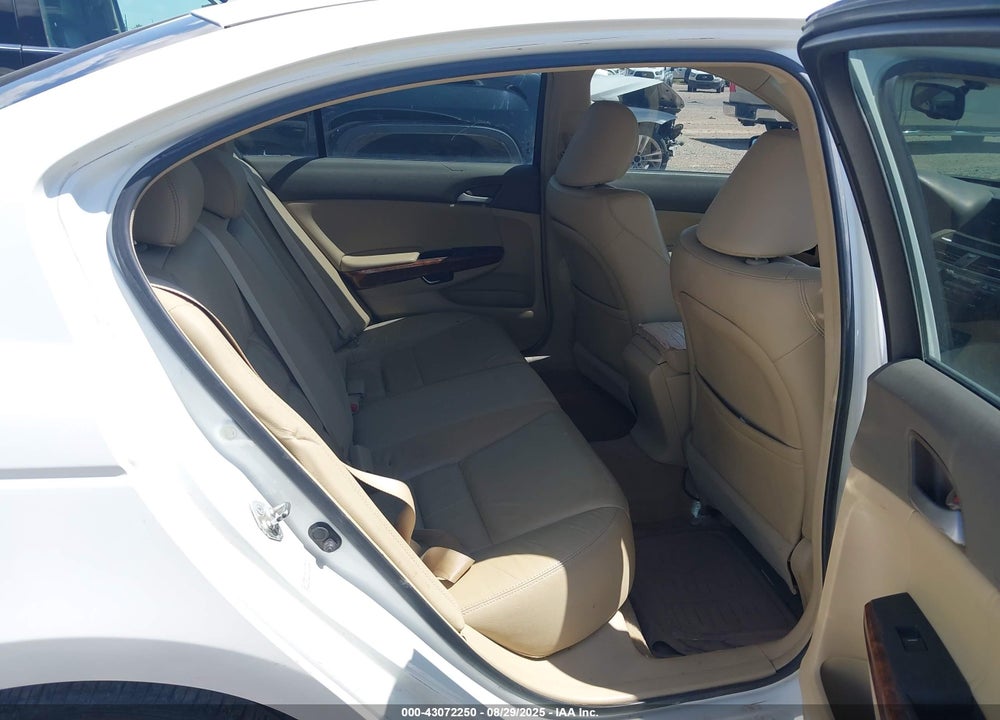 2009 HONDA ACCORD VIN: 1HGCP36889A049933