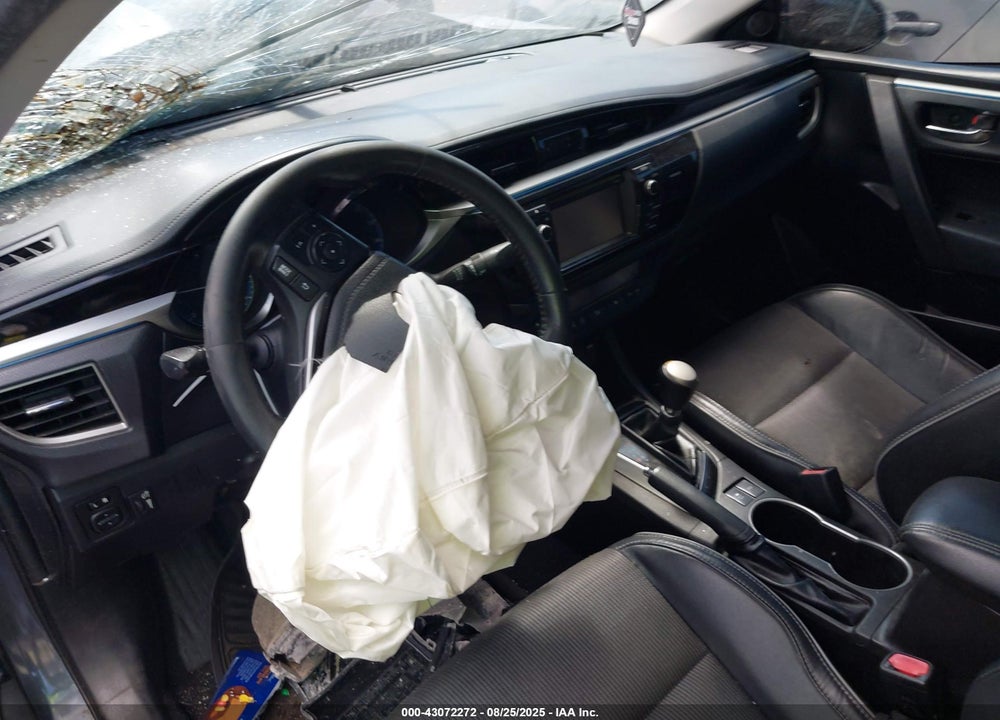 2015 TOYOTA COROLLA S PLUS VIN: 5YFBURHE0FP306390