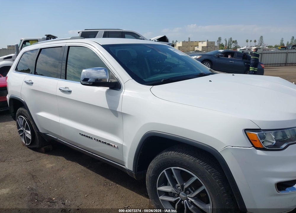 2018 JEEP GRAND CHEROKEE VIN: 1C4RJEBGXJC212500