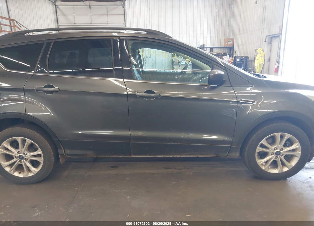 2018 FORD ESCAPE VIN: 1FMCU9GD4JUB43960