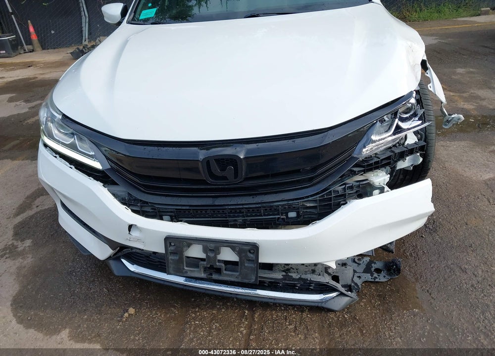2017 HONDA ACCORD VIN: 1HGCR2F13HA048176