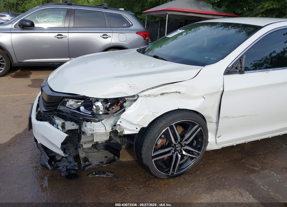 2017 HONDA ACCORD VIN: 1HGCR2F13HA048176