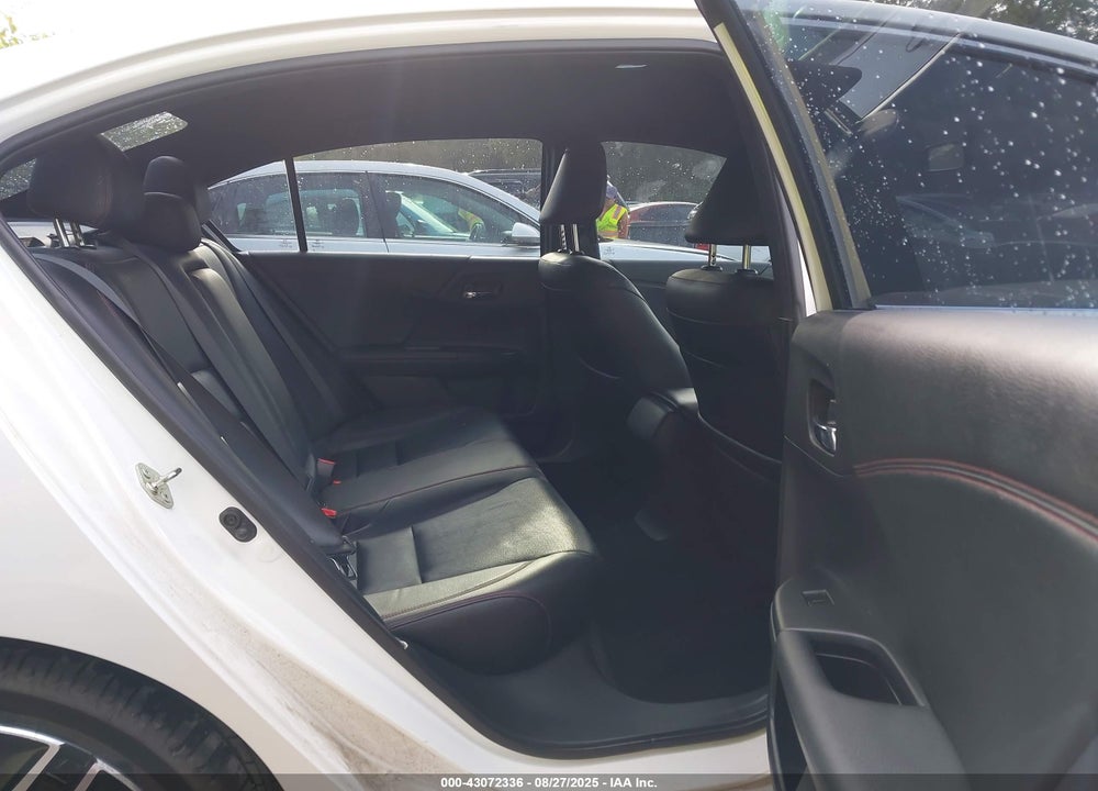 2017 HONDA ACCORD VIN: 1HGCR2F13HA048176