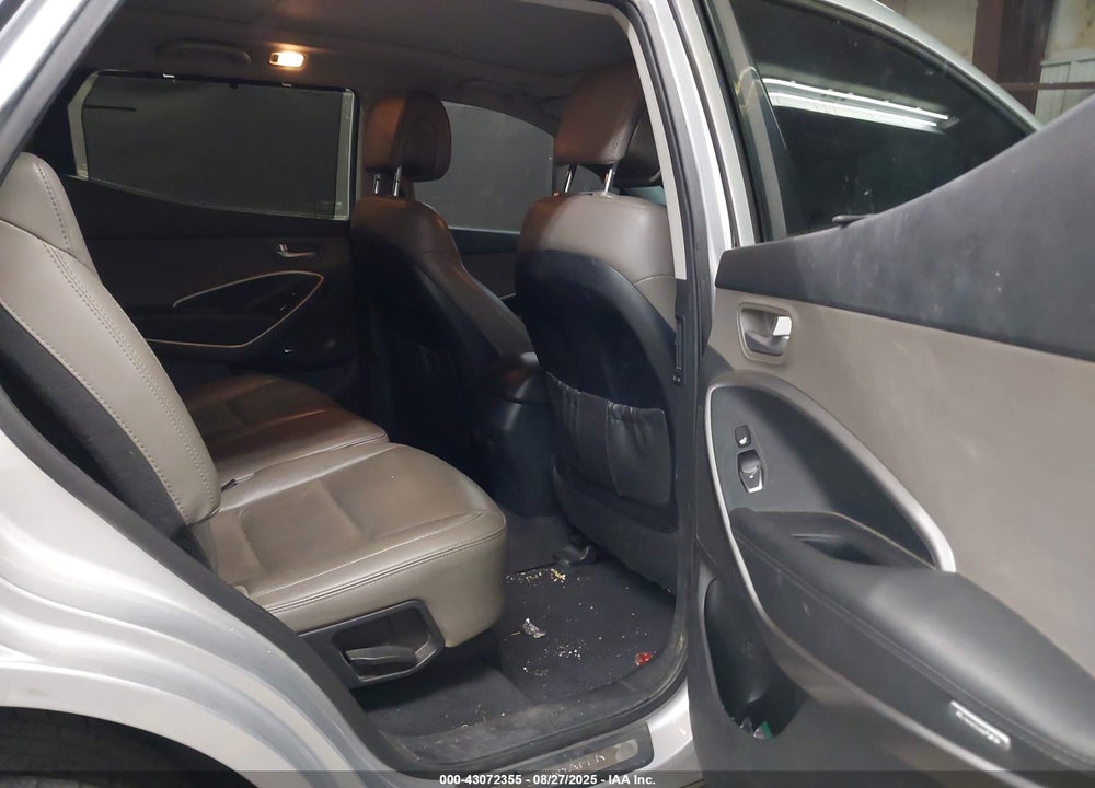 2016 HYUNDAI SANTA FE VIN: 5XYZWDLA5GG316967