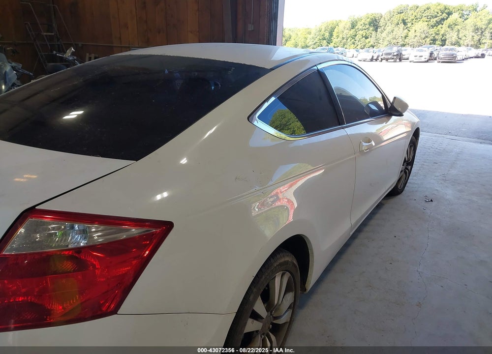 2009 HONDA ACCORD VIN: 1HGCS12719A025103