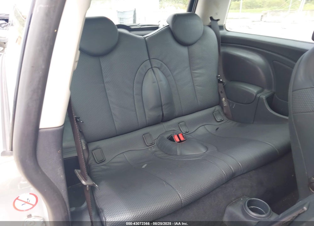 2002 MINI COOPER VIN: WMWRC33482TE11873