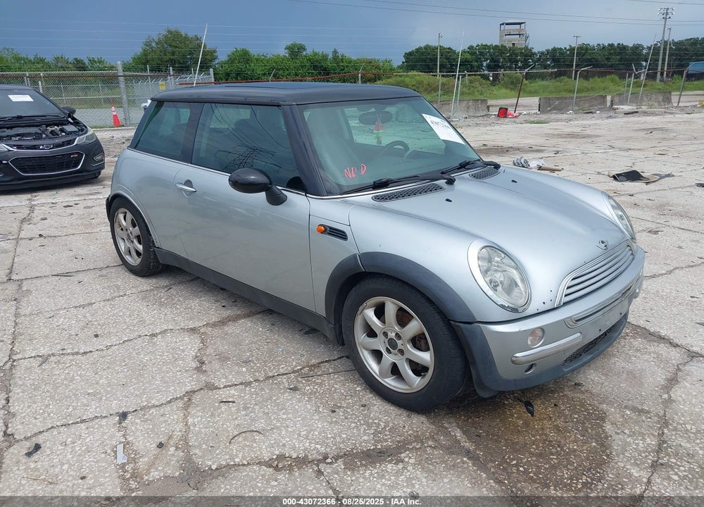 2002 MINI COOPER VIN: WMWRC33482TE11873