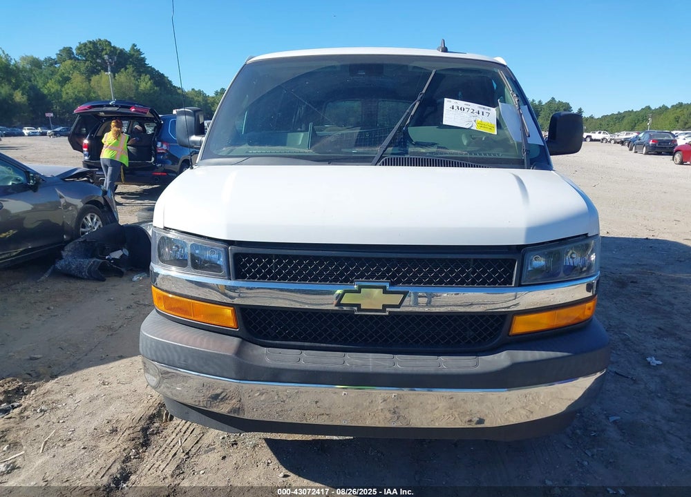 2020 CHEVROLET EXPRESS PASSENGER RWD 3500 EXTENDED WHEELBASE LT VIN: 1GAZGPFG1L1127444