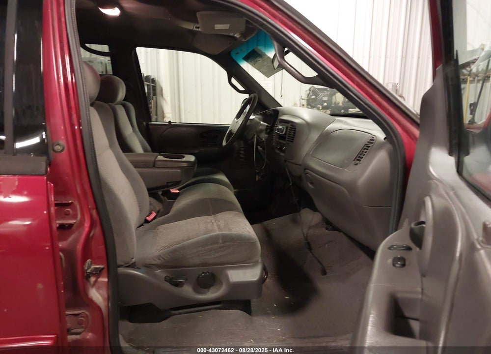 2001 FORD F-150 KING RANCH EDITION/LARIAT/XLT VIN: 1FTRW08L11KB94371