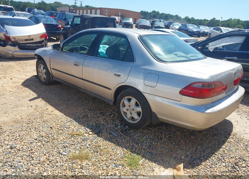 1998 HONDA ACCORD LX VIN: 1HGCG5640WA235387