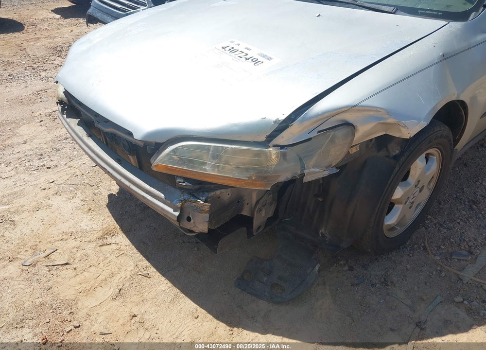 1998 HONDA ACCORD LX VIN: 1HGCG5640WA235387