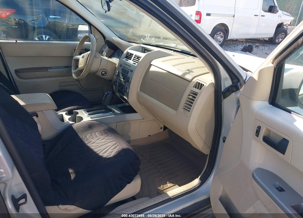 2008 FORD ESCAPE XLT VIN: 1FMCU93128KD99824