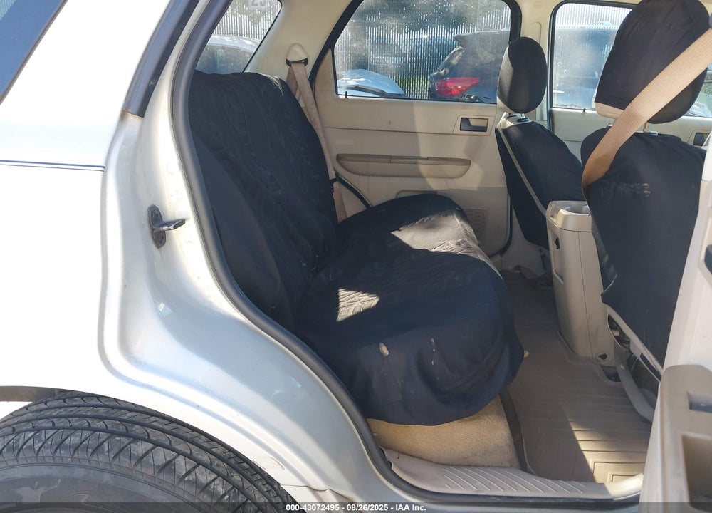2008 FORD ESCAPE XLT VIN: 1FMCU93128KD99824