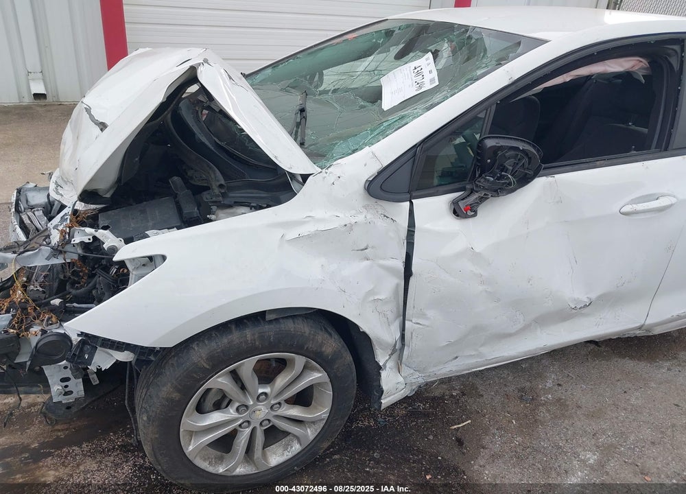 2019 CHEVROLET CRUZE VIN: 1G1BC5SM4K7135143