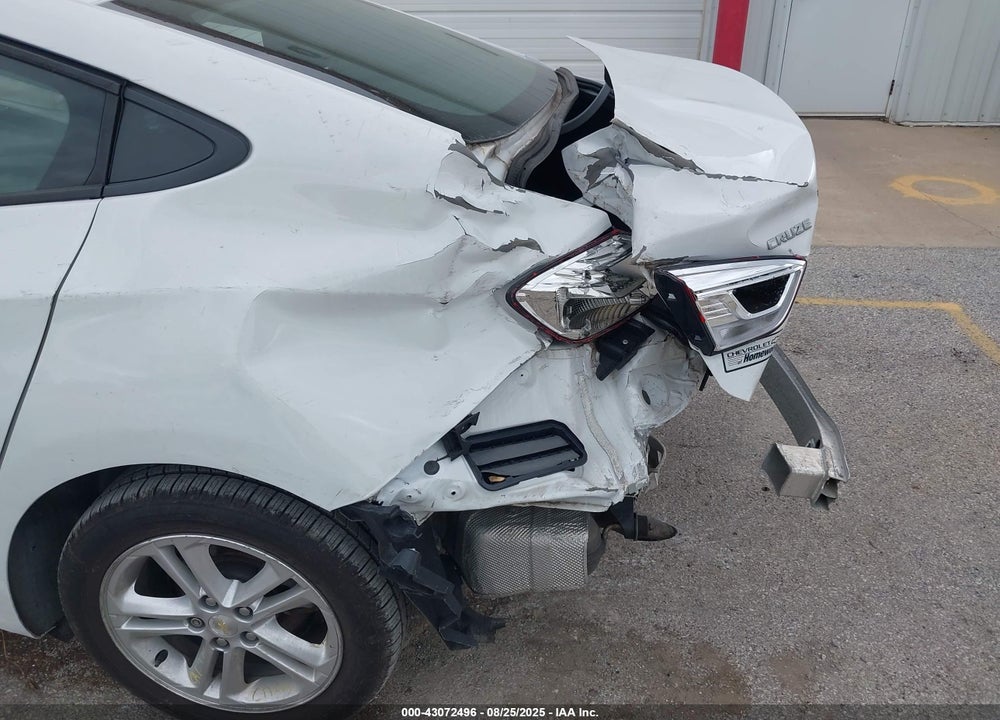 2019 CHEVROLET CRUZE VIN: 1G1BC5SM4K7135143