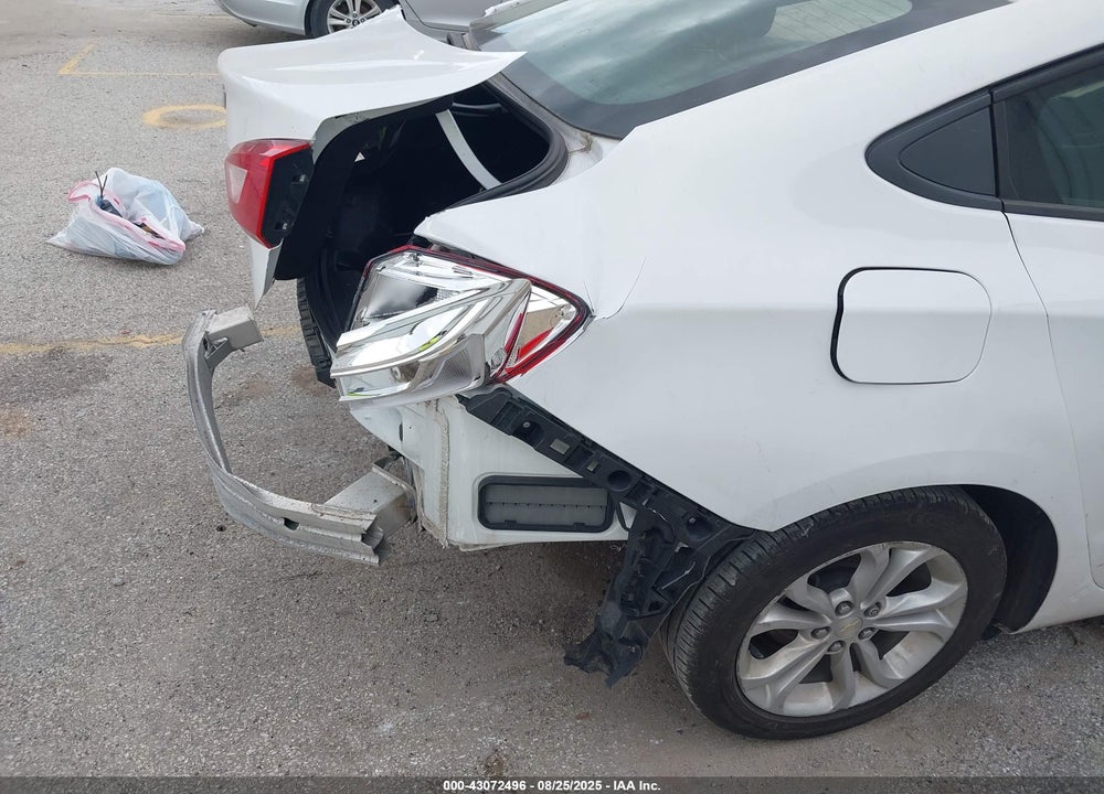 2019 CHEVROLET CRUZE VIN: 1G1BC5SM4K7135143