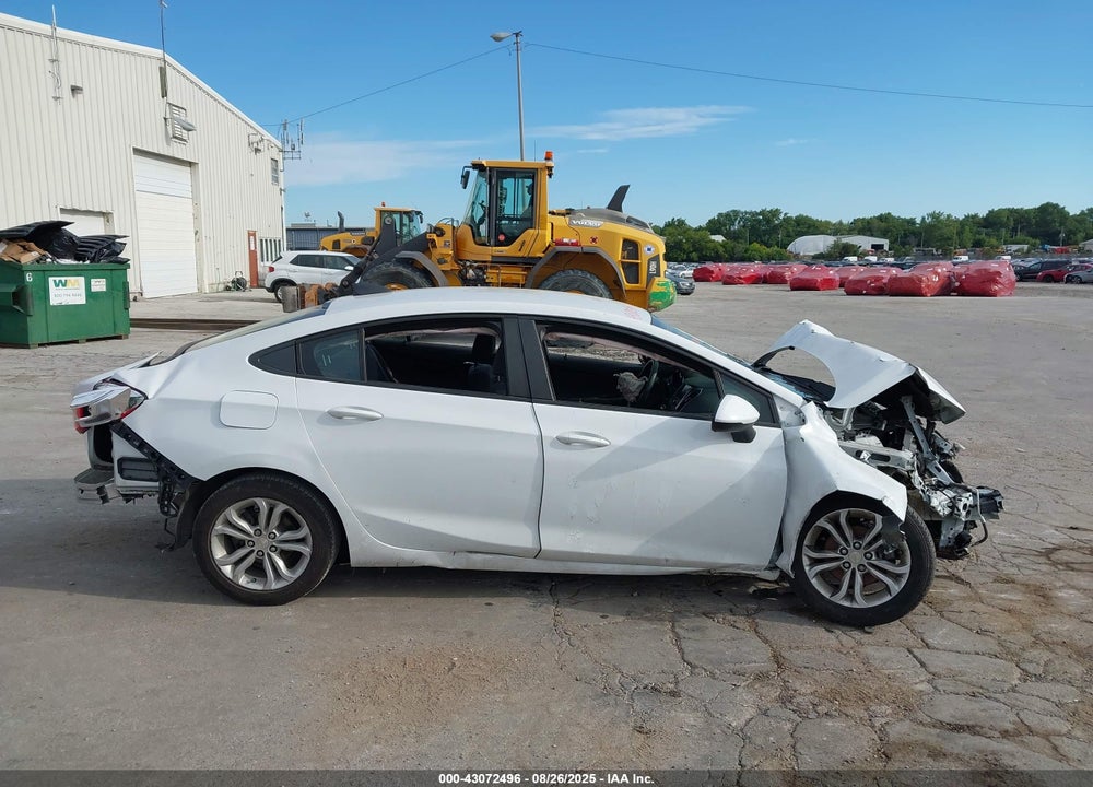 2019 CHEVROLET CRUZE VIN: 1G1BC5SM4K7135143