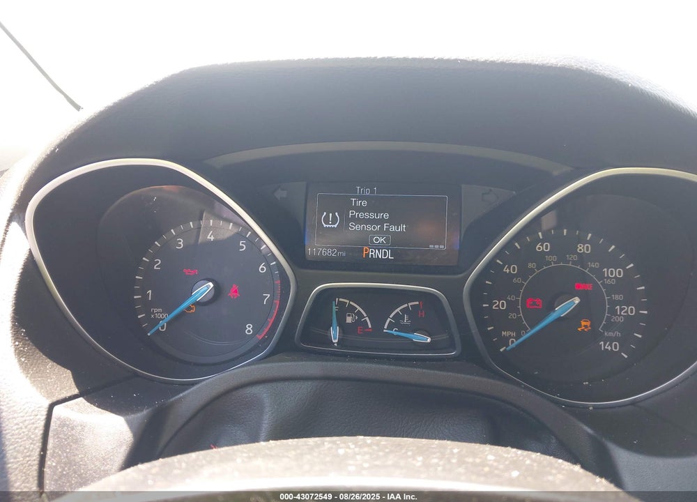 2016 FORD FOCUS VIN: 1FADP3E20GL369240