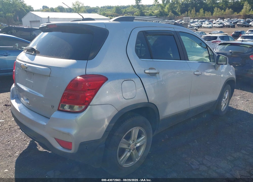 2017 CHEVROLET TRAX LT VIN: 3GNCJPSB5HL140780