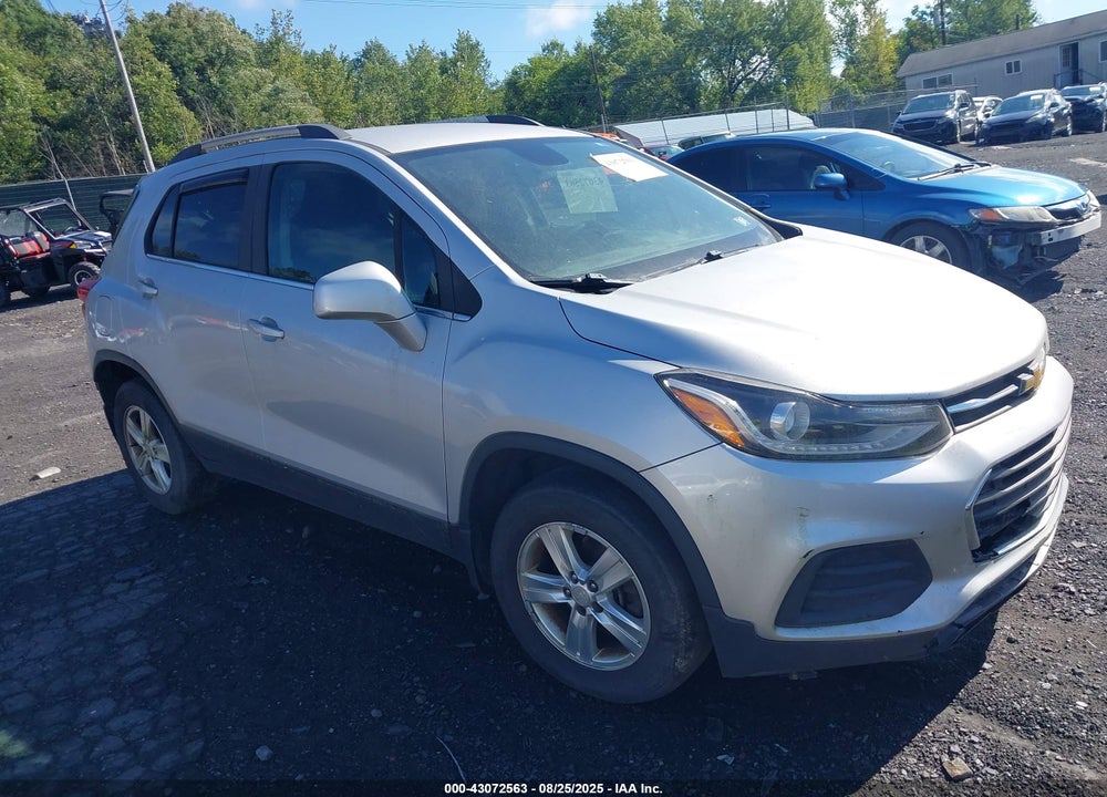 2017 CHEVROLET TRAX LT VIN: 3GNCJPSB5HL140780