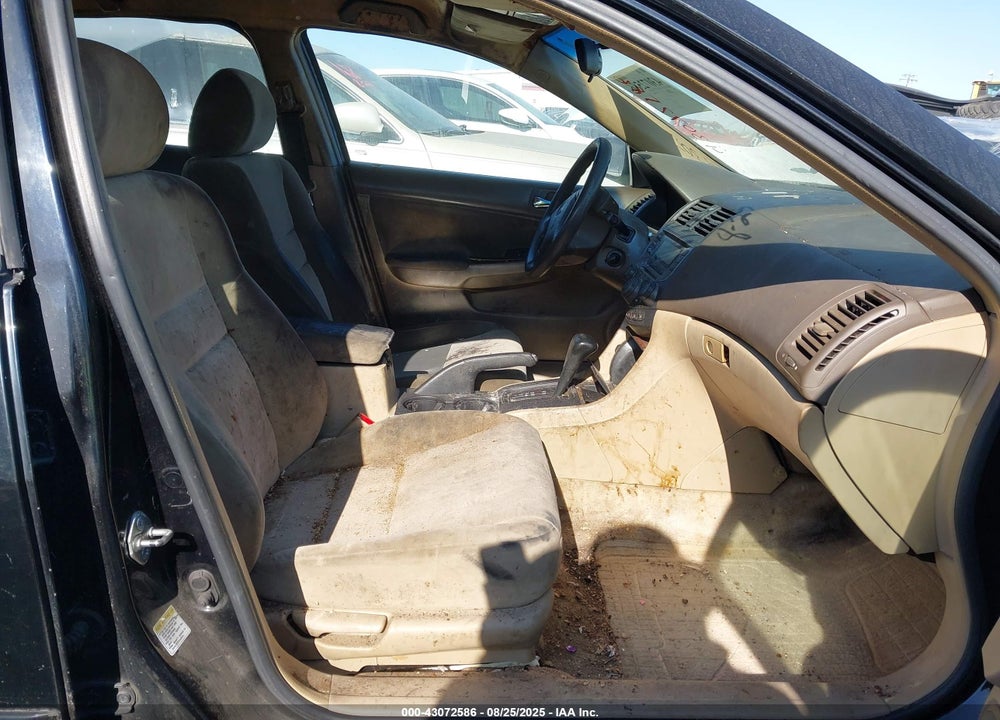 2005 HONDA ACCORD 2.4 LX VIN: 1HGCM56425A093440
