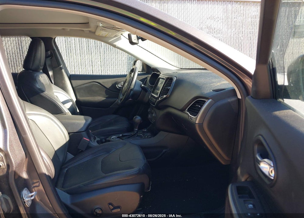 2019 JEEP CHEROKEE VIN: 1C4PJMDX2KD393991