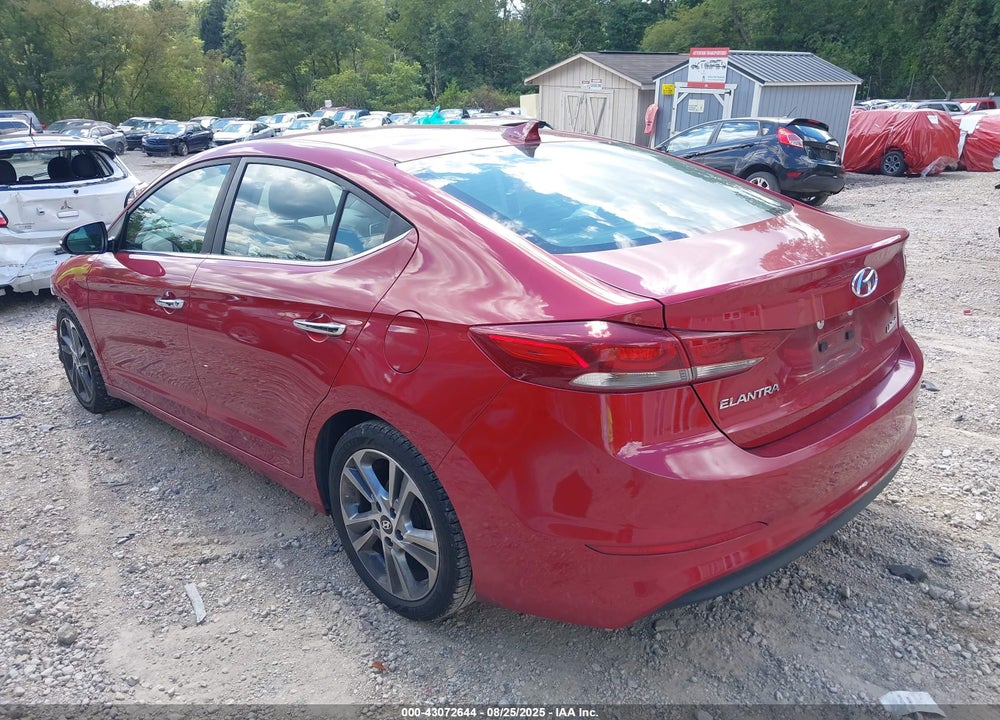 2017 HYUNDAI ELANTRA VIN: KMHD84LF7HU195323