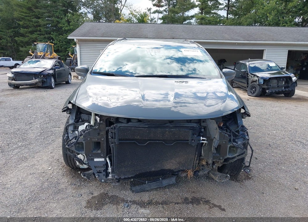 2022 CHRYSLER PACIFICA TOURING L VIN: 2C4RC1BG2NR109328