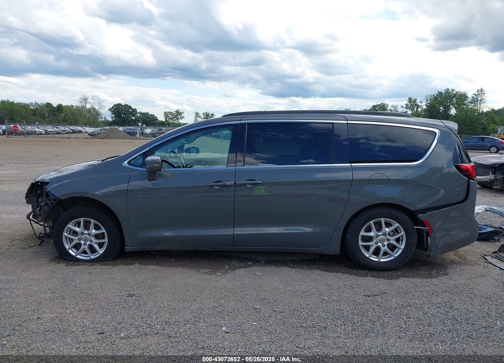 2022 CHRYSLER PACIFICA TOURING L VIN: 2C4RC1BG2NR109328