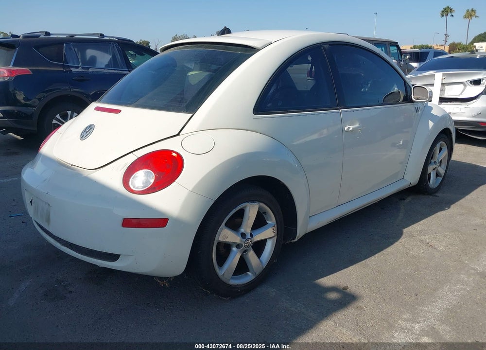 2008 VOLKSWAGEN NEW BEETLE BLACK TIE EDITION/TRIPLE WHITE VIN: 3VWFW31C38M511274