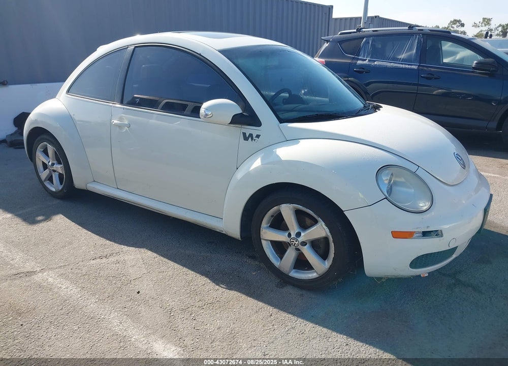 2008 VOLKSWAGEN NEW BEETLE BLACK TIE EDITION/TRIPLE WHITE VIN: 3VWFW31C38M511274