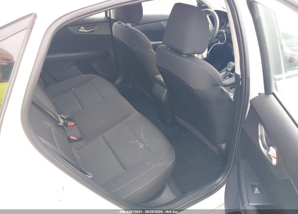 2021 KIA FORTE VIN: 3KPF24AD0ME343871