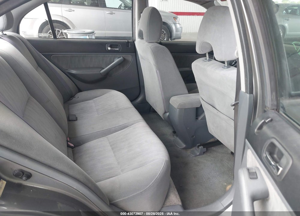 2005 HONDA CIVIC LX VIN: 2HGES16685H543246