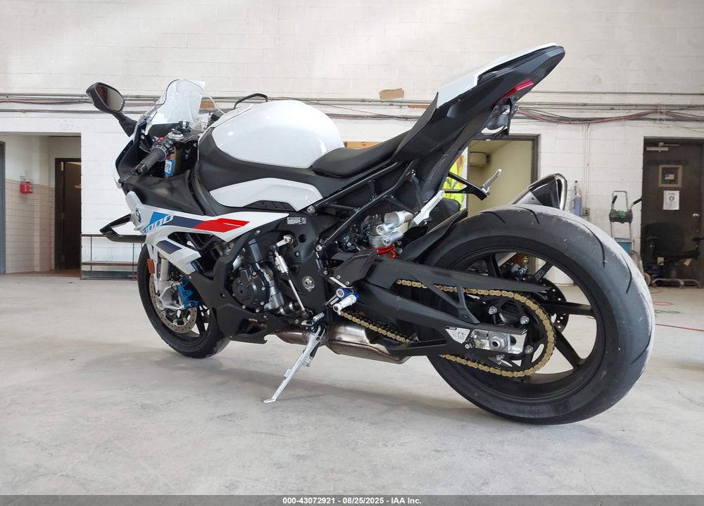 2023 BMW S 1000 RR VIN: WB10E6304P6H79782