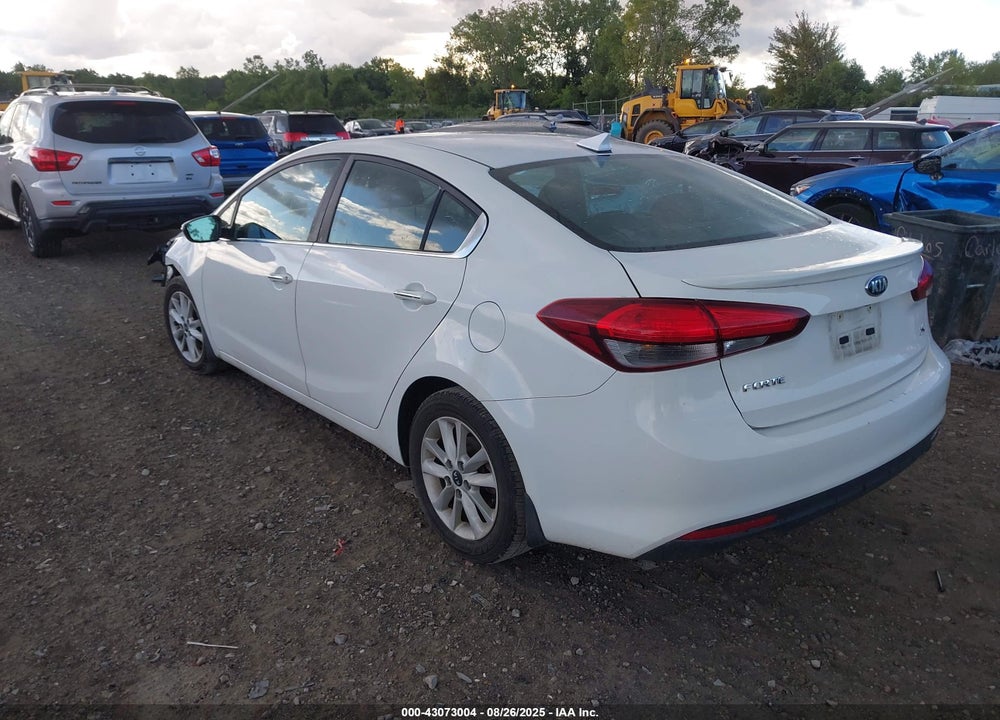 2017 KIA FORTE VIN: 3KPFL4A70HE053904