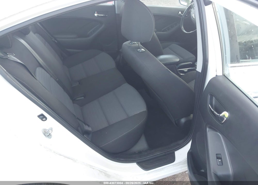 2017 KIA FORTE VIN: 3KPFL4A70HE053904