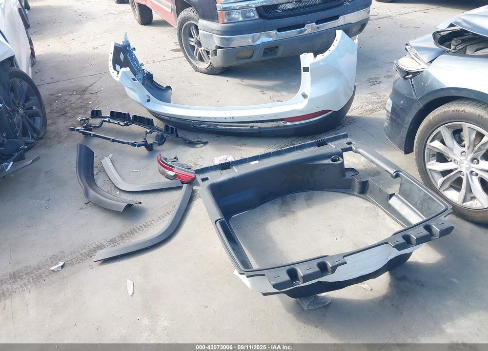 2023 JEEP GRAND CHEROKEE VIN: 1C4RJGAG2PC534408