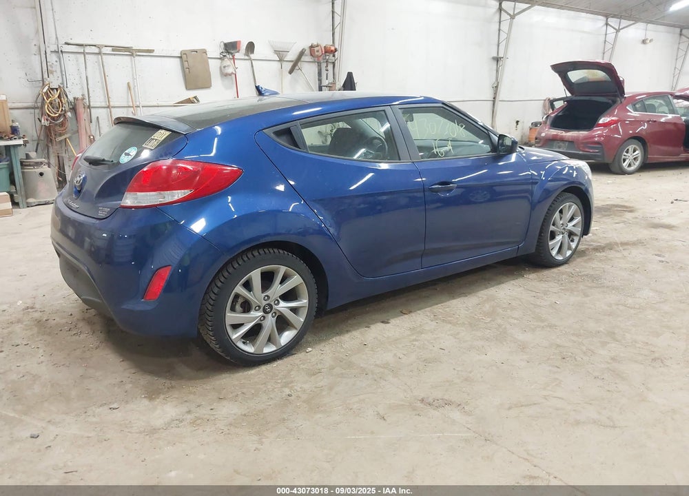 2016 HYUNDAI VELOSTER VIN: KMHTC6AD8GU266079