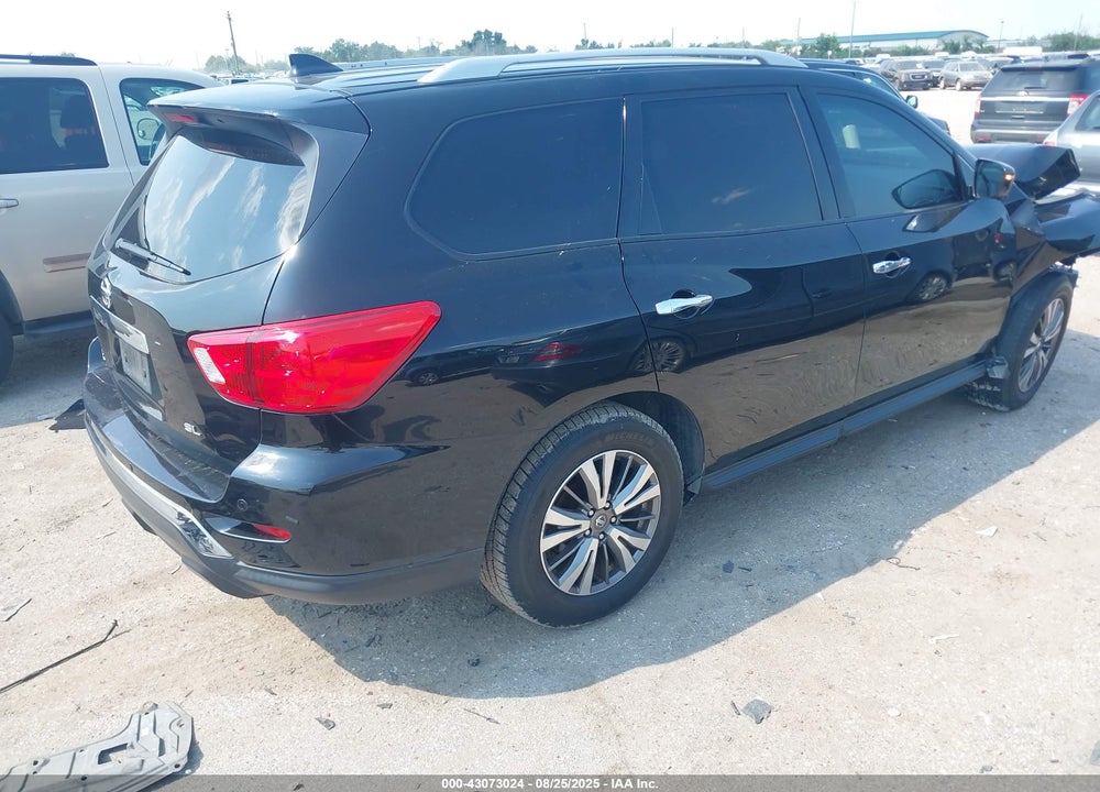 2019 NISSAN PATHFINDER SL VIN: 5N1DR2MN4KC605614