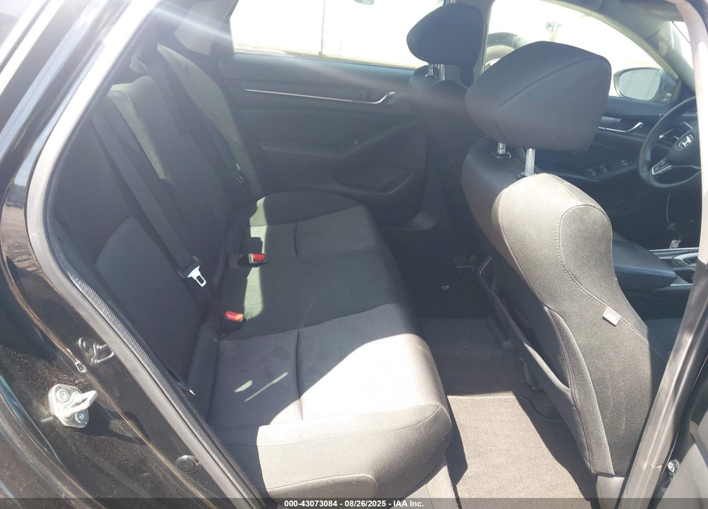 2018 HONDA ACCORD VIN: 1HGCV1F16JA005673