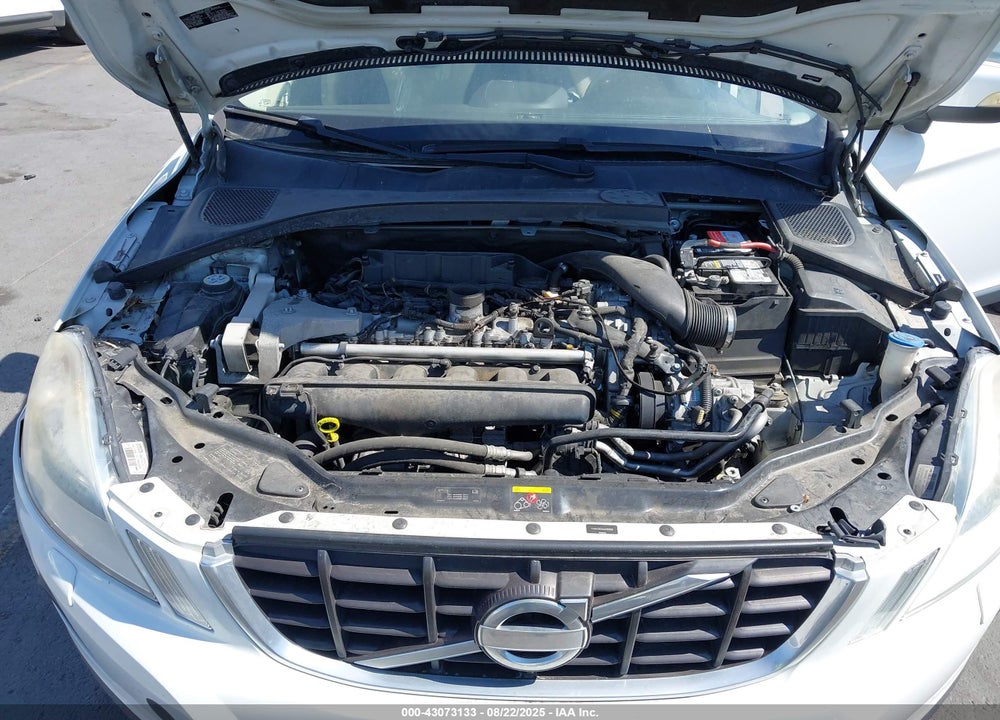 2010 VOLVO XC60 T6/T6 R-DESIGN VIN: YV4992DZXA2070836