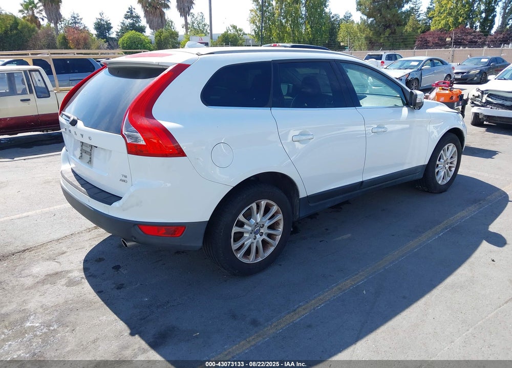 2010 VOLVO XC60 T6/T6 R-DESIGN VIN: YV4992DZXA2070836