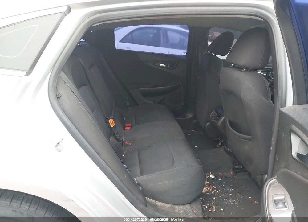 2018 CHEVROLET MALIBU LT VIN: 1G1ZD5ST9JF201175