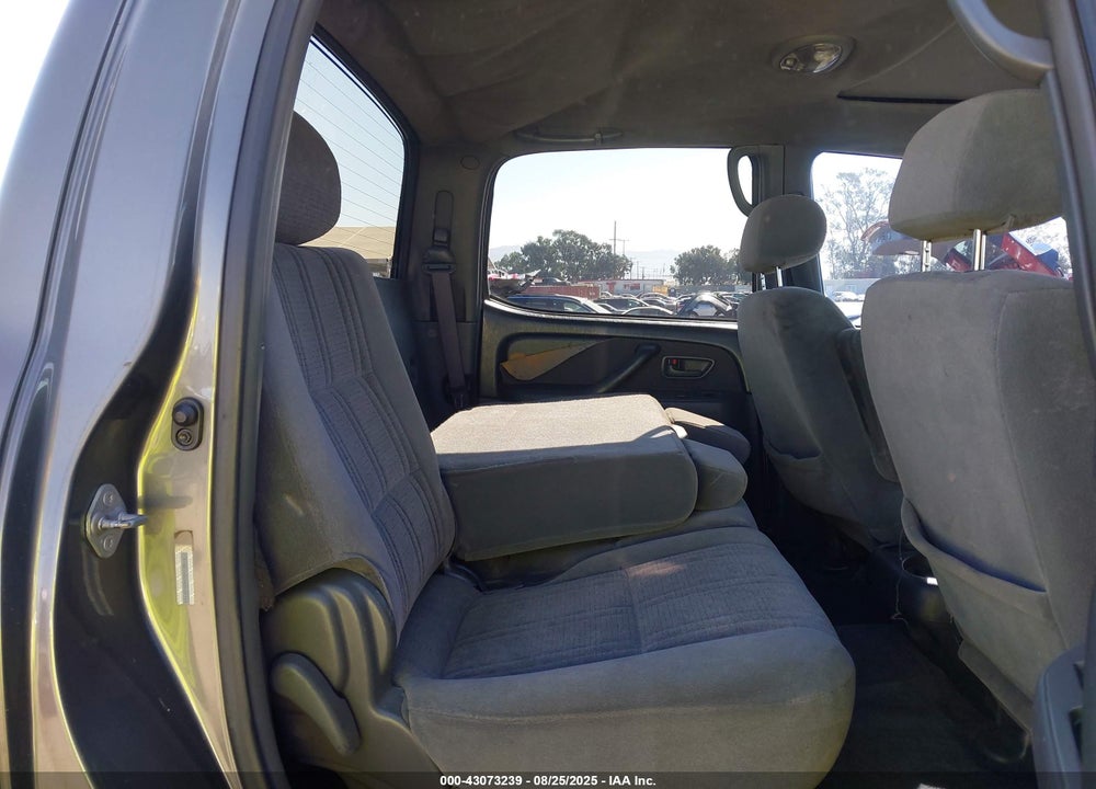 2004 TOYOTA TUNDRA LIMITED V8 VIN: 5TBET38174S435119